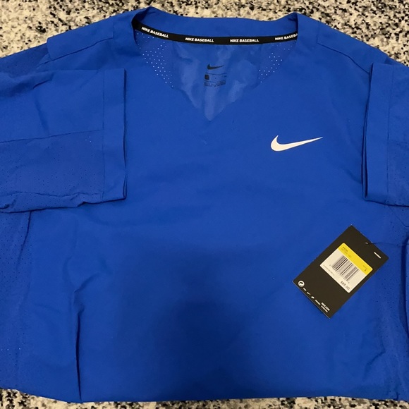 Nike Dry-Fit Shirt - Picture 5 of 6
